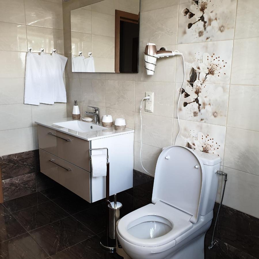 Apartamenti Danna Ledmane Esterno foto